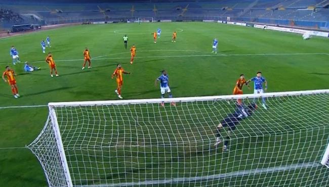 صديق أوجولا كاد ان يسجل هدف مقصية رائع امام الترجي بدوري ابطال افريقيا