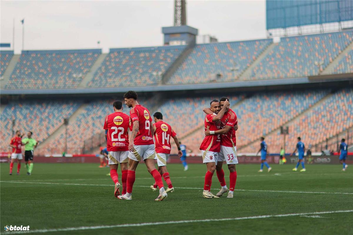 فوز الاهلي على سموحة