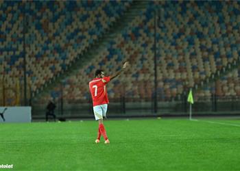 خاص كهربا يغيب عن مران الأهلي ويفاضل بين 3 عروض للرحيل