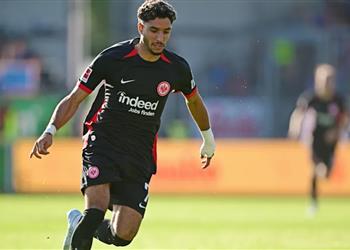 المرشحون لجائزة أفضل لاعب في الدوري الألماني عن شهر ديسمبر موقف عمر مرموش