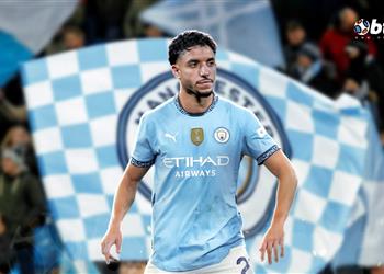 سكاي مانشستر سيتي في مفاوضات متقدمة لضم عمر مرموش وموقف اللاعب