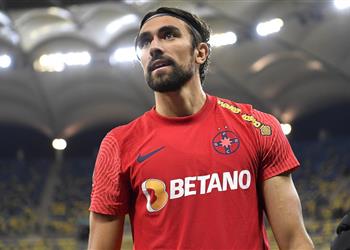 خاص الأهلي والزمالك مهتمان بالإيطالي كومبانو والأخير يحدد الأفضل بينهما