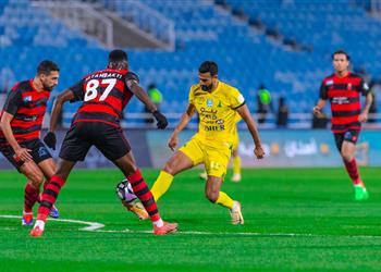 فيديو محمد شريف يشارك في تعادل الخليج مع الرياض في الدوري السعودي