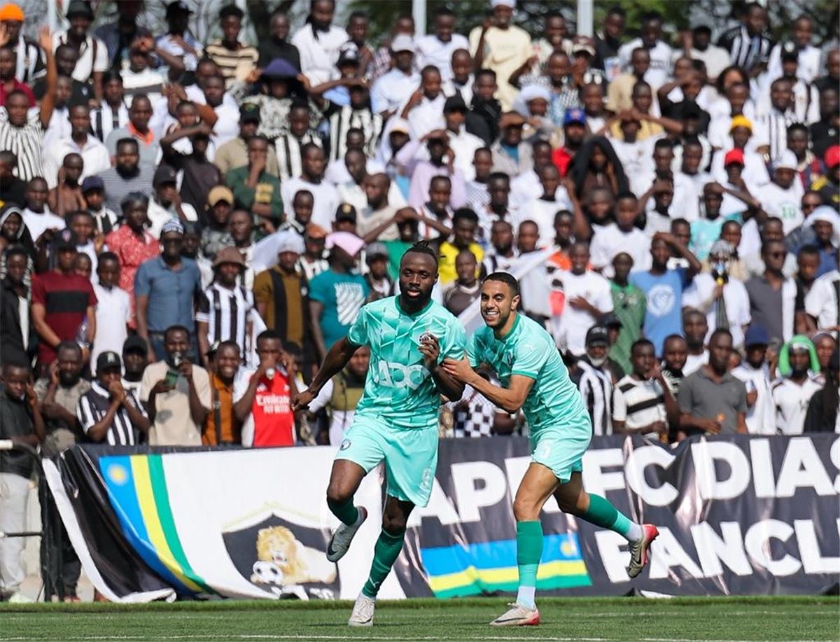 TBGA NEWS : فيديو | صاروخية.. فيستون ماييلي يُسجل هدف بيراميدز الأول أمام الجيش الرواندي