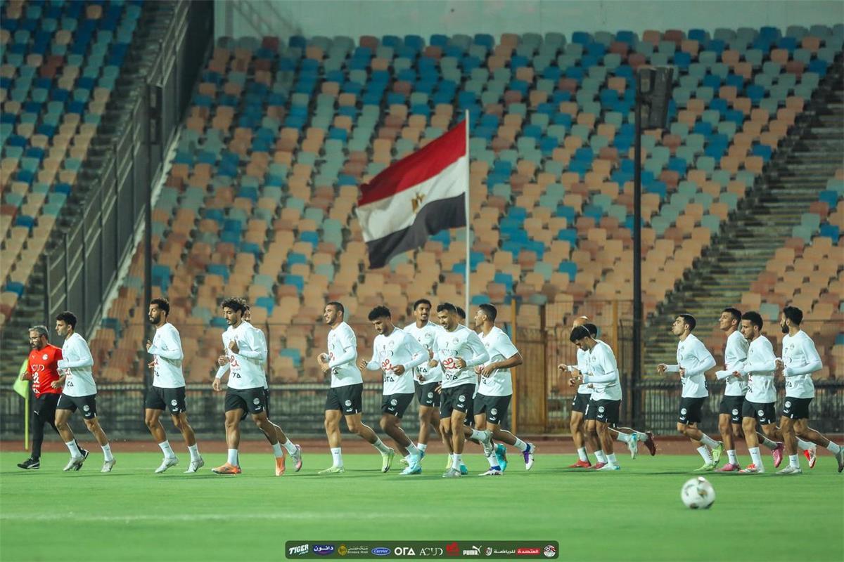 الولاء الإخباري : منتخب مصر يخوض تدريباته استعدادًا لمواجهة غينيا بيساو في تصفيات كأس العالم