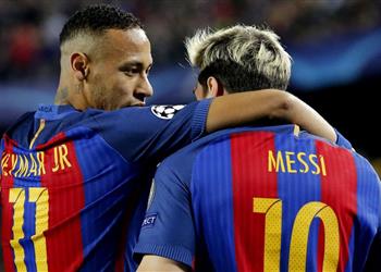 لاعب برشلونة السابق يعترف استمتعت بمشاهدة نيمار أكثر من ميسي
