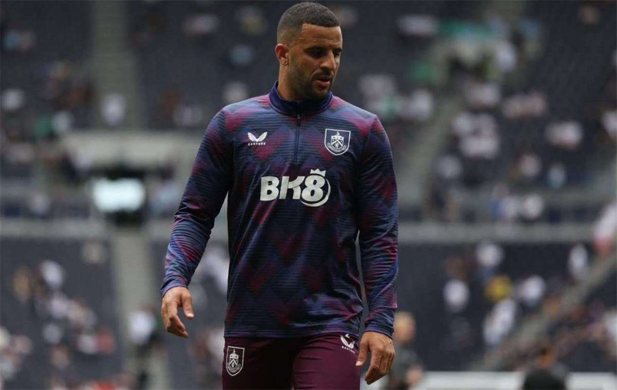 ووكر: رحيلي عن مانشستر سيتي قرار أناني.. ولم أكن سعيدًا