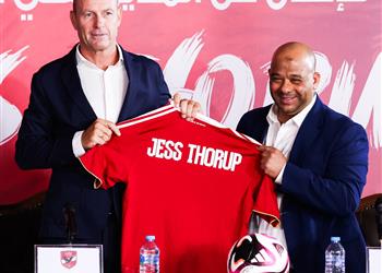 وليد صلاح الدين يستقبل أسرة ييس توروب مدرب الأهلي الجديد