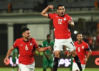 فيديو محمد حمدي يسجل هدف مصر الأول أمام غينيا بيساو