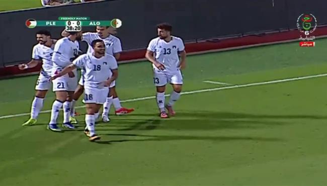 هدف فلسطين في مرمي الجزائر
