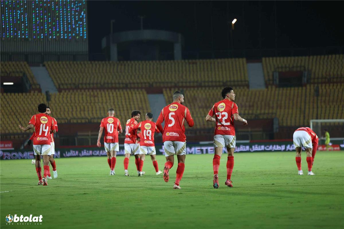 طبيب الأهلي يعلن تطورات حالة إمام عاشور.. وموقف المصابين