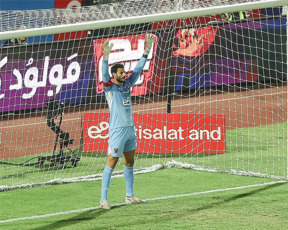 على غرار أوروبا.. فكرة جديدة على طاولة الأهلي بشأن مدرب الحراس