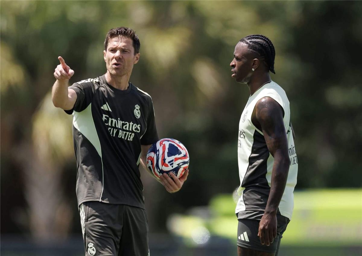 ألونسو مع فينيسيوس