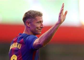 برشلونة يحدد بديل ليفاندوفسكي تمهيد ا لرحيله