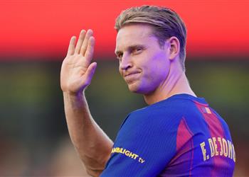 دي يونج يكشف كواليس محادثة خاصة مع ميسي ويصرح فليك صارم في هذه النقطة