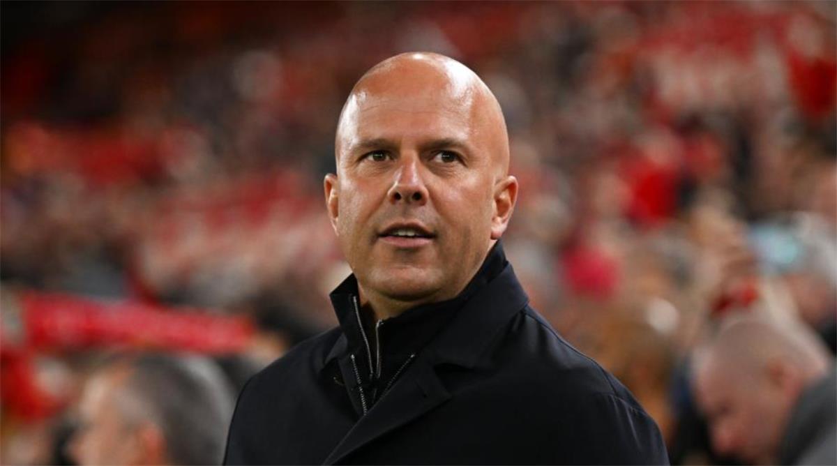 سلوت ينتظر رقمًا قياسيًا جديدًا مع ليفربول أمام مانشستر يونايتد