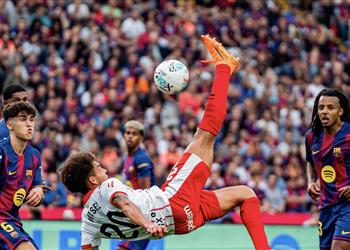 فيديو مقصية رائعة فيتسل يسجل هدف تعادل جيرونا أمام برشلونة