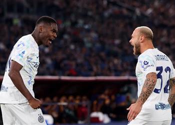 إنتر ميلان يتخطى روما ويتصدر الدوري الإيطالي مستغل ا تعثر نابولي أمام تورينو