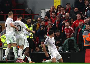 رجل مباراة ليفربول ومانشستر يونايتد في الدوري الإنجليزي