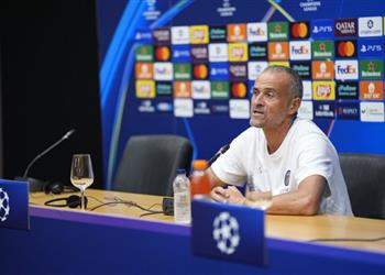 إنريكي ساخر ا من أحد الصحفيين ما تقوله كليشيه