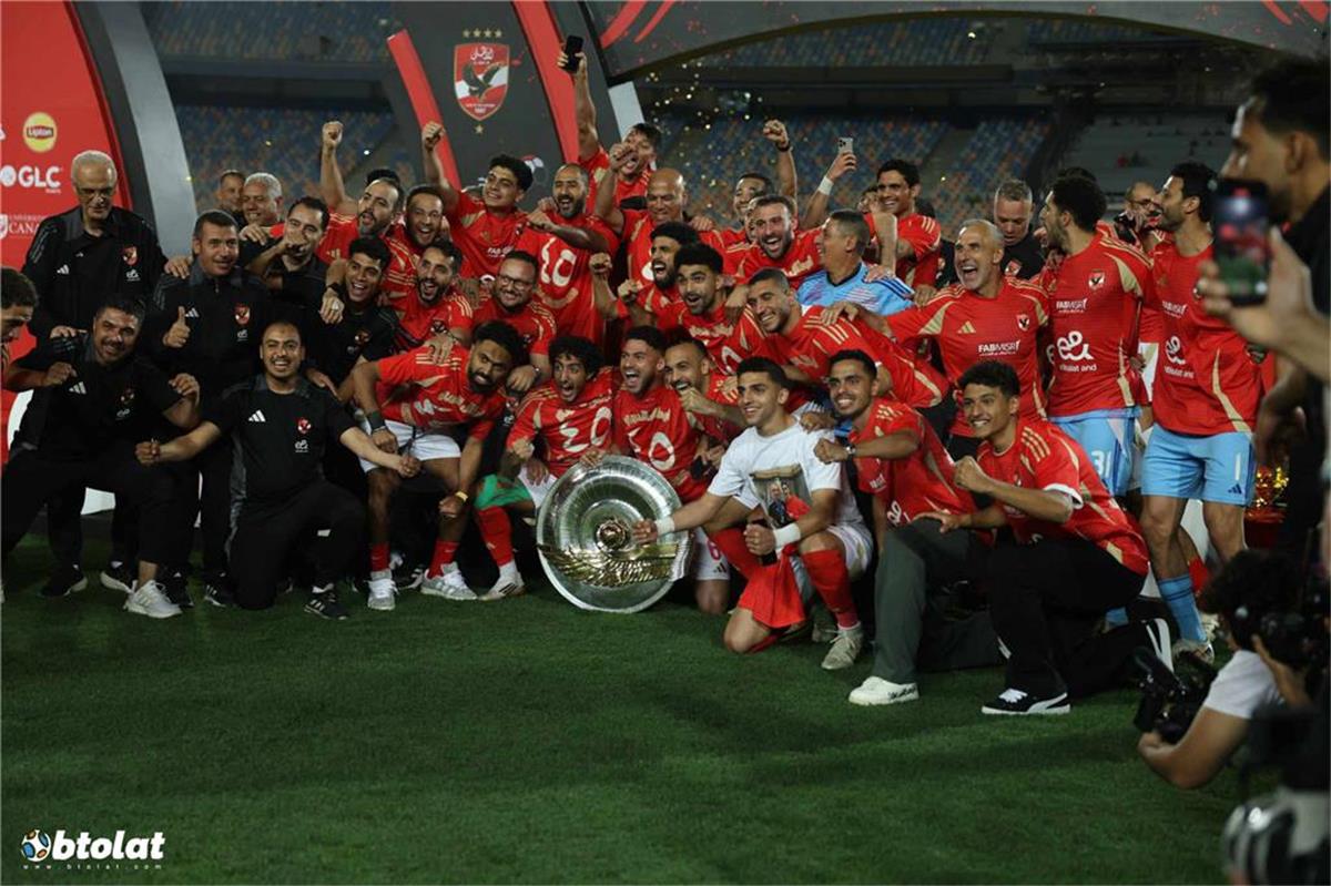 نيوز برو : قرار مُفاجئ في الأهلي بشأن تجديد عقود خماسي الفريق
