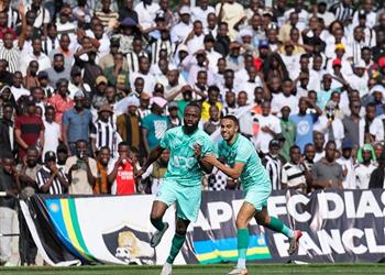 حقيقة إغراء الأهلي لـ فيستون مايلي براتب 150 مليون لخطفه من بيراميدز