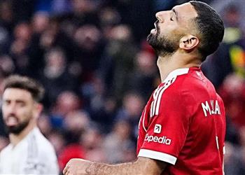 جاري لينكر سلوت اتخذ قرار ا جريئ ا ومحمد صلاح لا يعجبه ذلك