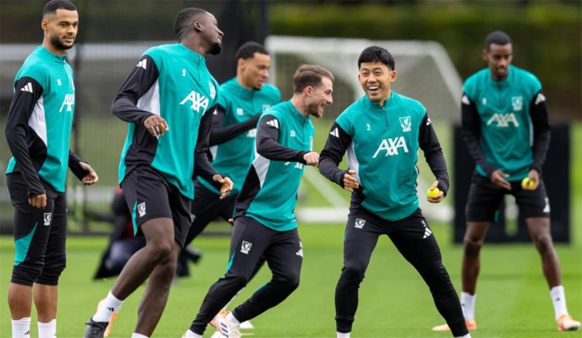 لاعبو ليفربول