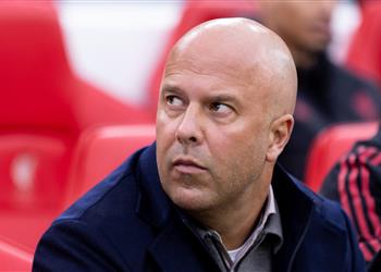 سلوت يعلن غياب لاعب ليفربول أمام آينتراخت فرانكفورت في دوري أبطال أوروبا