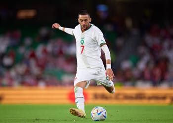 الوداد المغربي يتعاقد مع حكيم زياش حتى 2027