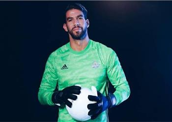 شريف إكرامي التتويج بالألقاب مع بيراميدز له طعم مختلف وهذه حقيقة اعتزالي بنهاية الموسم