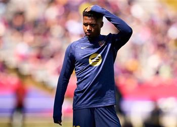 برشلونة يحسم موقفه من عودة أنسو فاتي في نهاية الموسم