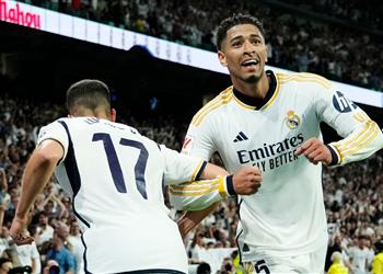 موندو ديبورتيفو تشكك في نزاهة حكم مباراة الكلاسيكو بسبب واقعتين سابقتين لصالح ريال مدريد