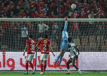 شوبير تغييرات توروب أمام إيجل نوار غريبة وإعلام الأهلي تجاهل إنجاز مصطفى شوبير