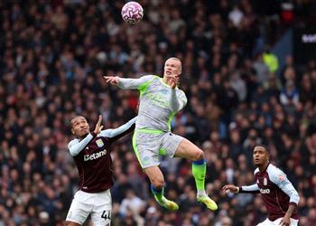 فيديو مانشستر سيتي يرفض الوصافة ويسقط أمام أستون فيلا في الدوري الإنجليزي