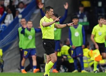 بعد طرد بيدري بطاقة حمراء و6 صفراء في مشادة الكلاسيكو بين ريال مدريد وبرشلونة