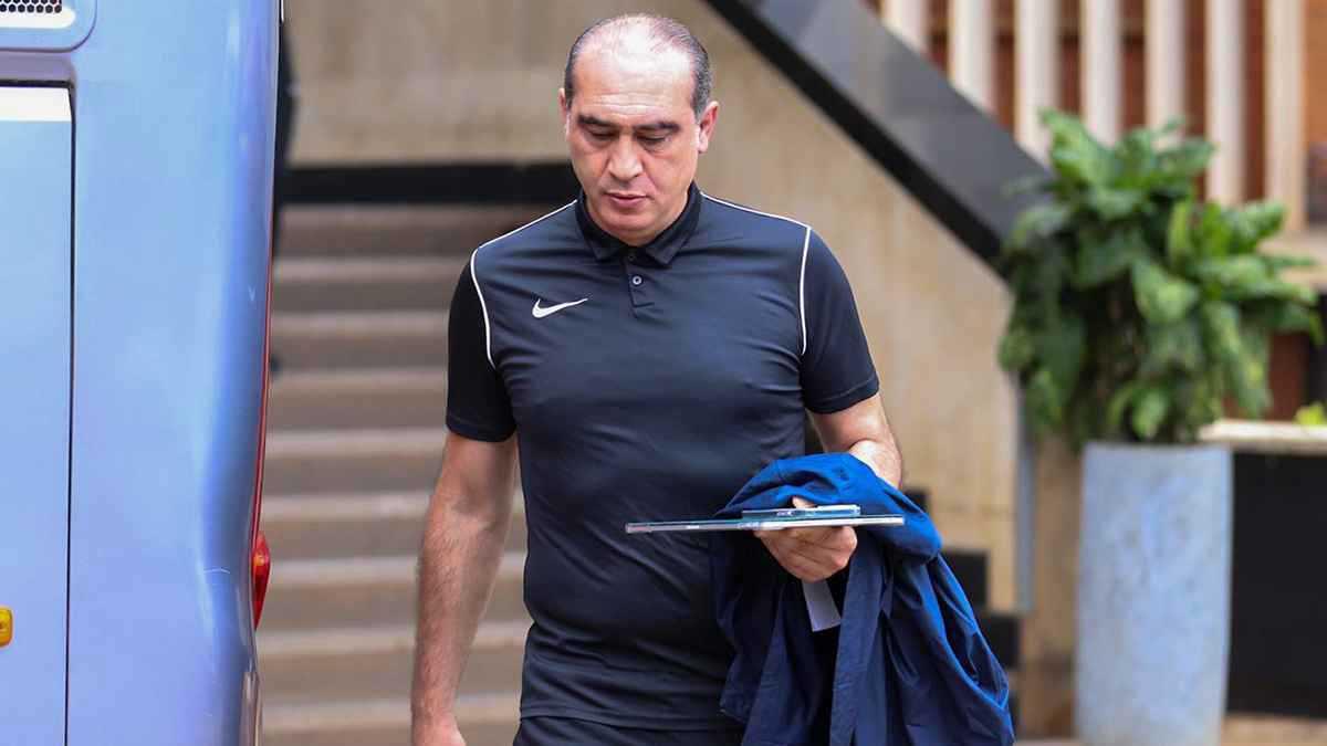 سيراميكا كليوباترا يرد عبر بطولات على أنباء رحيل علي ماهر إلى ليبيا