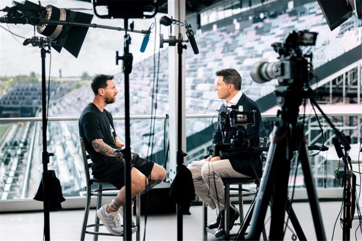 ميسي يكشف موقفه المحتمل من المشاركة مع الأرجنتين في كأس العالم 2026