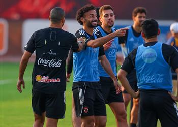 الأهلي يؤمن لاعبيه بإجراء استثنائي بعد مرض إمام عاشور