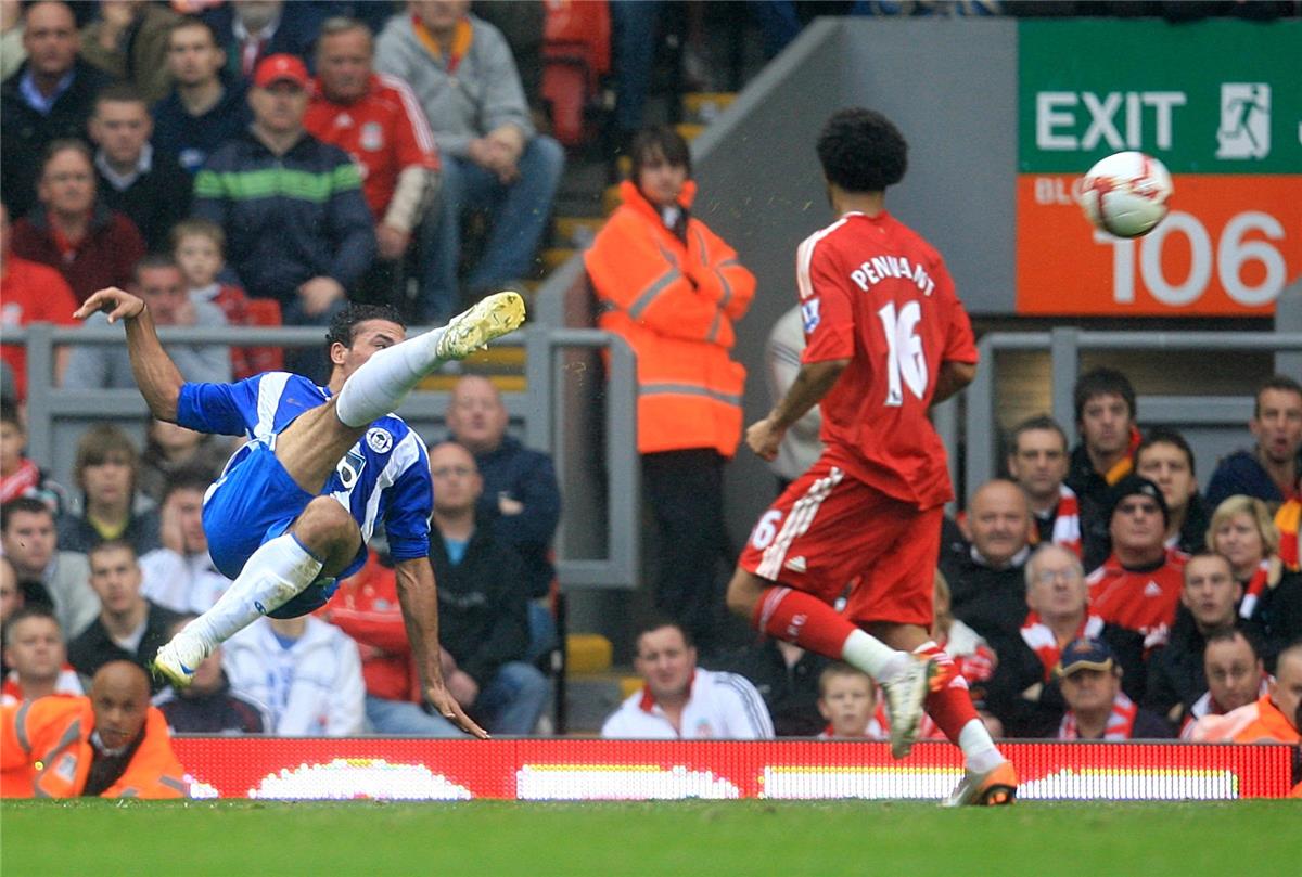 فيديو | ستيف بروس: عمرو زكي أحرجني أمام ليفربول بسبب موقف طريف