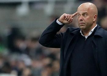 وارنوك الراحل جوتا وراء ما يحدث لـ ليفربول وأشعر بالذهول من الحديث المنتشر حول سلوت