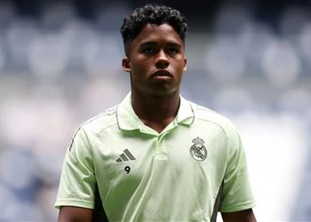 ناد فرنسي يبدأ محادثات مع ريال مدريد لضم إندريك