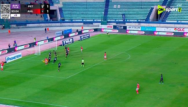 جراديشار يراوغ الحارس ويهدر هدف محقق امام بتروجيت