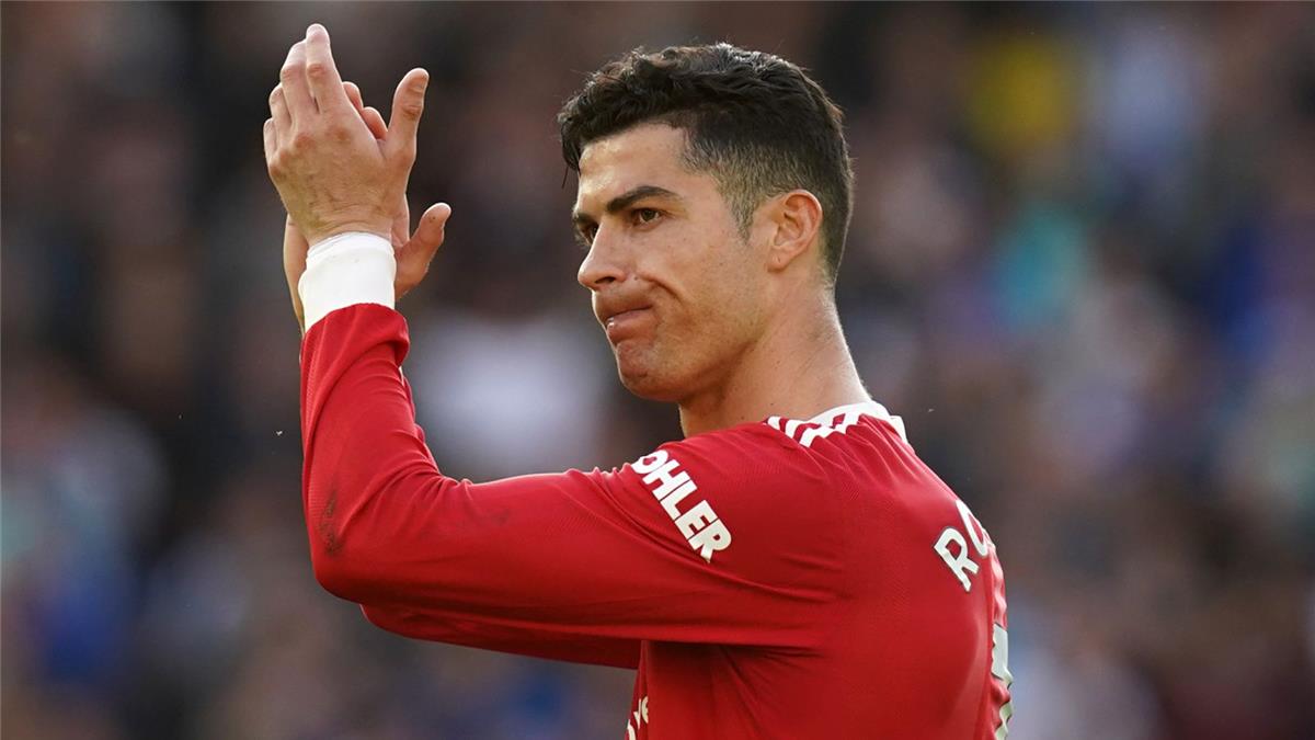 مفاجأة.. كريستيانو رونالدو يجتمع مع مانشستر يونايتد مجددًا 