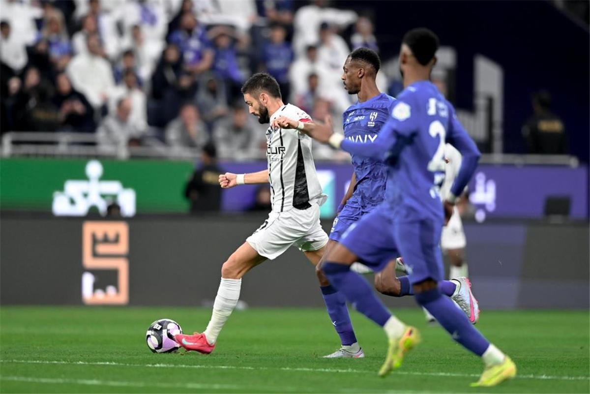 الشباب والأهلي