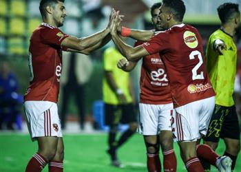 فيديو محمد شريف يسجل هدف الأهلي الثالث أمام كهرباء الإسماعيلية