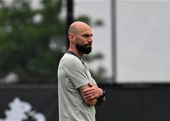 مساعد مدرب تشيلسي ماريسكا لم يكبت مشاعره وفخورون بالـ3 نقاط أمام ليفربول