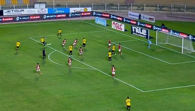 هدف كهرباء الاسماعيلية الثاني الرائع في مرمي الاهلي .. عصام الفيومي