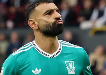 نجم ليفربول السابق مدافع ا عن محمد صلاح يضحي بنفسه ويحتاج لشيء هام