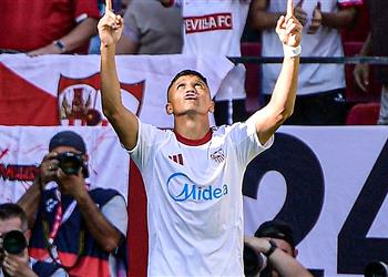 فيديو سانشيز يسجل هدف إشبيلية الأول أمام برشلونة